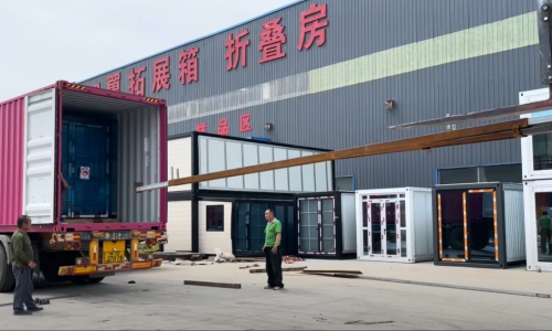 🚛📦 Shipping a Container House – Watch the Forklift in Action!